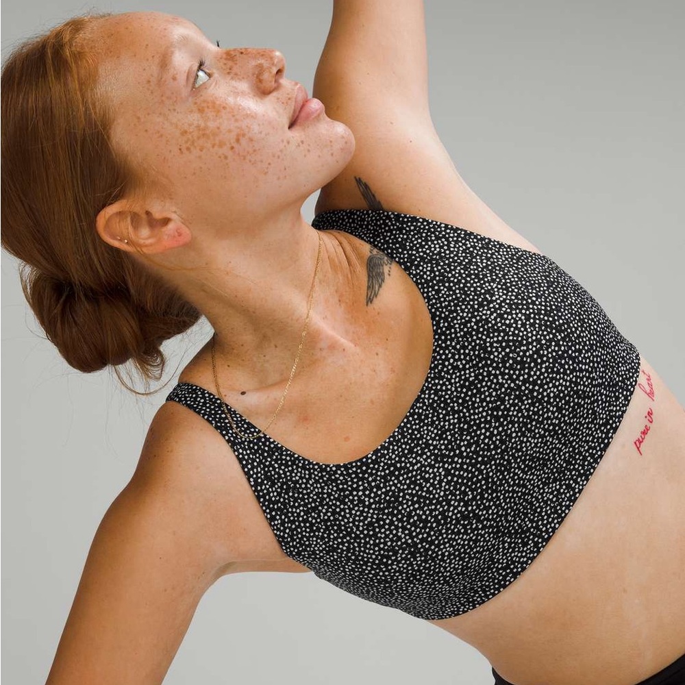 Lululemon In Alignment Straight Strap Bra in Starlight Black